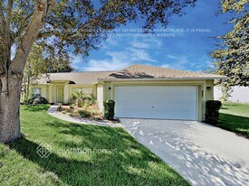 330 Trade Wind Dr in Minneola, FL - Building Photo