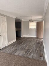 9105 W 36th St in Little Rock, AR - Building Photo - Building Photo