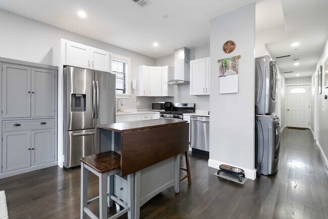 18 Albion St in Boston, MA - Building Photo - Building Photo