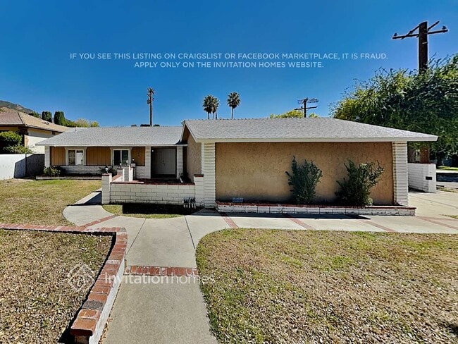 property at 5405 N Acacia Ave