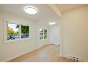 12317 Beecher St in Surrey, BC - Building Photo - Building Photo