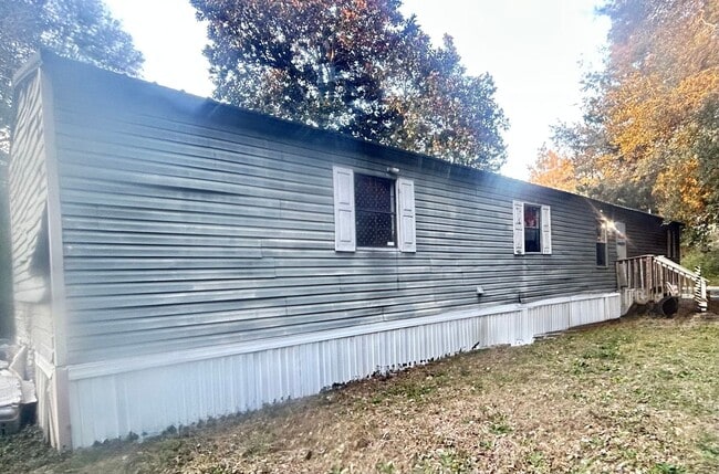 property at 152 Courtillians Rd