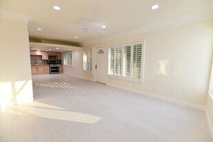 412 Avenida Santa Barbara in San Clemente, CA - Building Photo