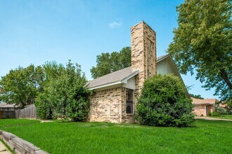 2701 London Ct in Euless, TX - Building Photo - Building Photo