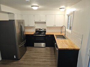 1516 E Harrison Ave in Coeur d'Alene, ID - Building Photo - Building Photo