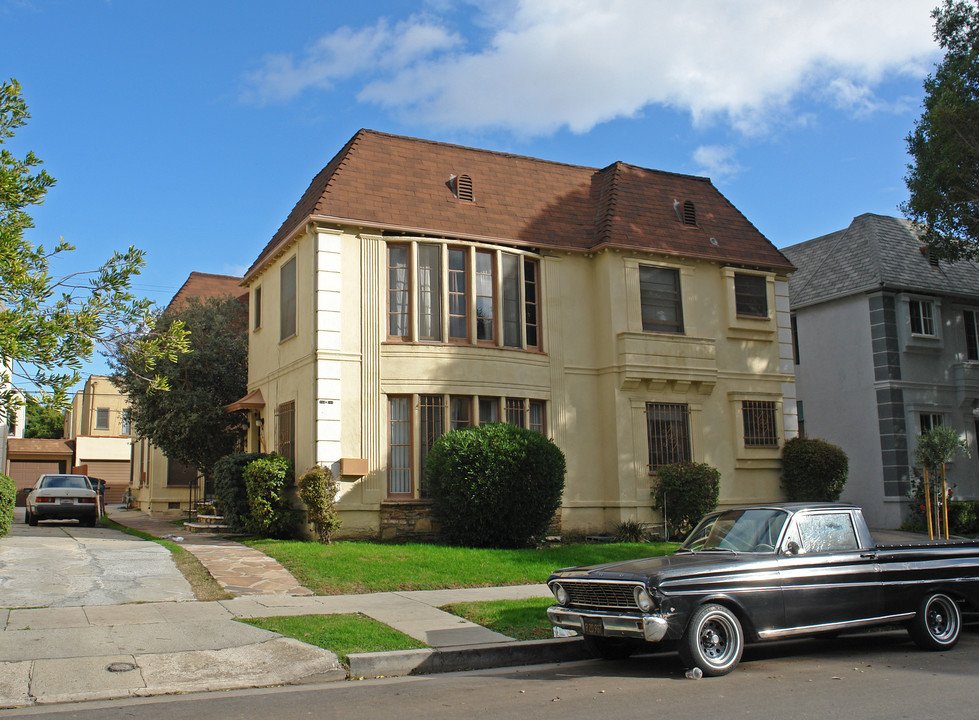 346 N Curson Ave in Los Angeles, CA - Building Photo