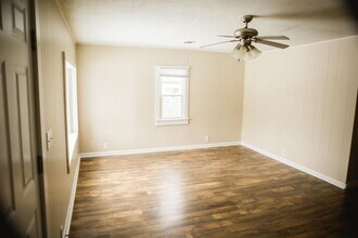 1402 S Woodlawn Ave in Bloomington, IN - Building Photo - Building Photo