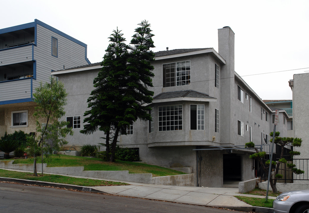 308 Virginia St in El Segundo, CA - Foto de edificio