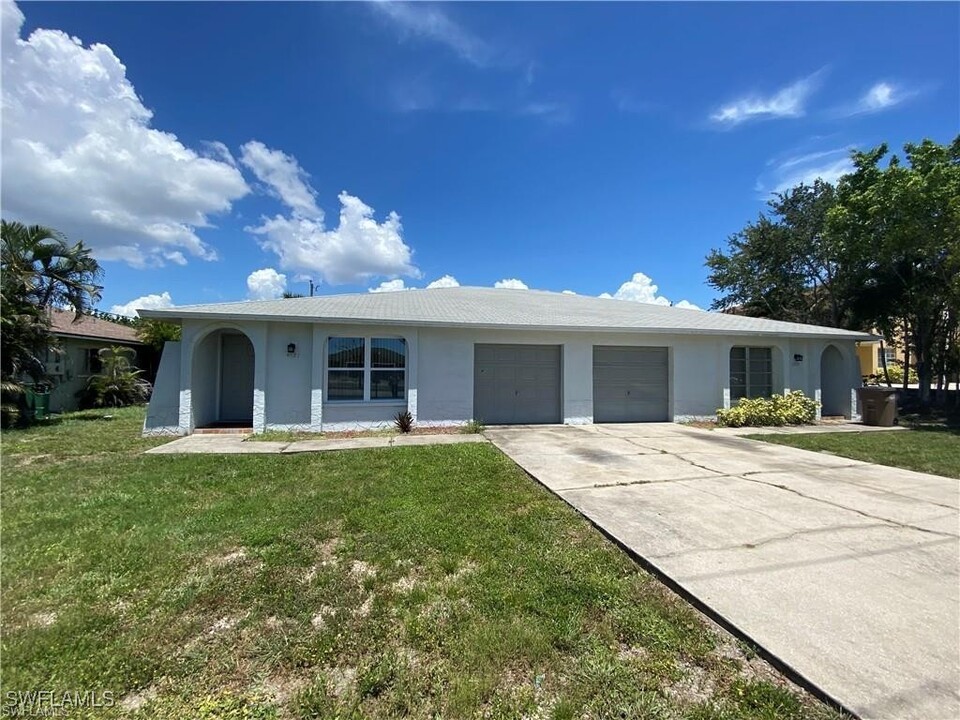 4133 Skyline Blvd in Cape Coral, FL - Building Photo