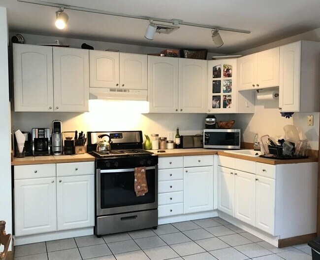 273 Putnam Ave in Cambridge, MA - Building Photo - Building Photo