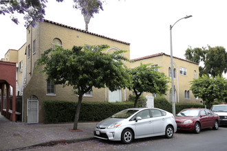 4243-4247 Monroe St in Los Angeles, CA - Building Photo - Primary Photo