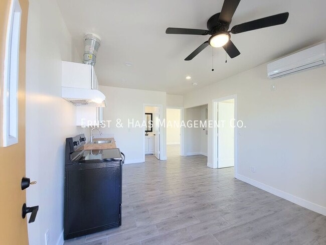 3100 E Spaulding St in Long Beach, CA - Building Photo - Building Photo