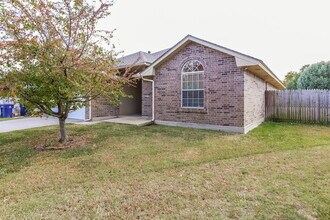 6004 SE 82nd Cir in Oklahoma City, OK - Building Photo - Building Photo