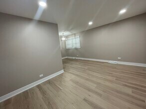 8511 S Parkside Ave in Burbank, IL - Building Photo - Building Photo