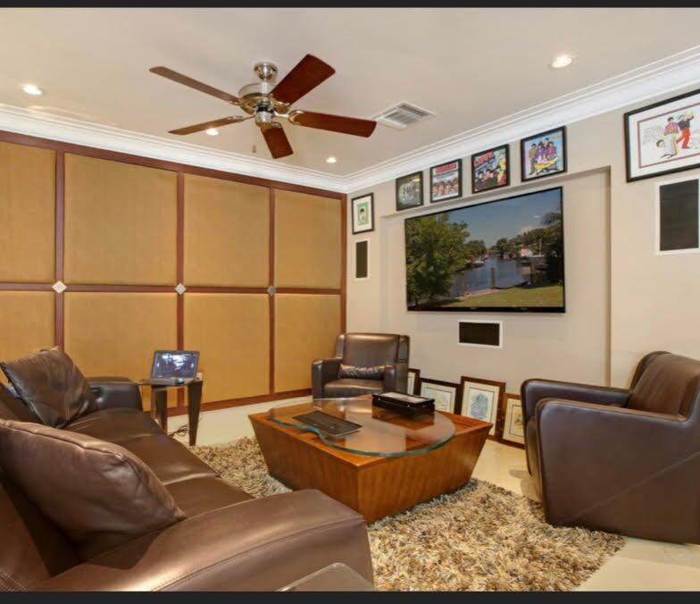 1216 Mulberry Way in Boca Raton, FL - Building Photo