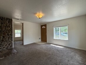 1707 5th St in Susanville, CA - Building Photo - Building Photo