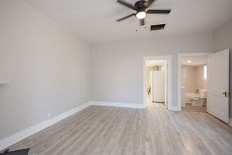 116 Peachtree St in Griffin, GA - Building Photo - Building Photo