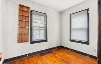 410 Dunlap St in Lansing, MI - Building Photo - Building Photo