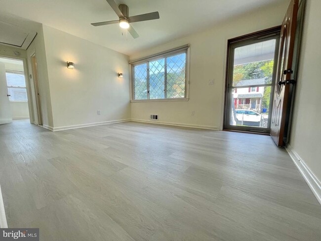 9725 51st Ave in College Park, MD - Building Photo - Building Photo