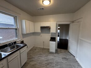 2022 Waverly Ave in Memphis, TN - Building Photo - Building Photo