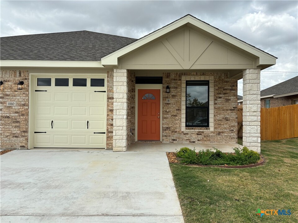 1110 Carlsberg Dr in Killeen, TX - Foto de edificio