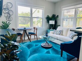 249 8th Ave N, Unit 249 12 in St. Petersburg, FL - Building Photo