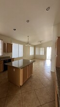 1490 W Armstrong Way in Chandler, AZ - Building Photo - Building Photo