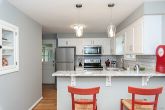 25 Mountain View Dr in Rocky Hill, CT - Building Photo - Building Photo