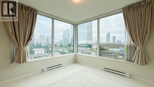 6658 Dow Ave in Burnaby, BC - Building Photo - Building Photo