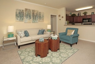 Bermuda Estates at Ormond Beach in Ormond Beach, FL - Building Photo