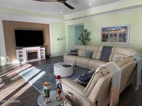 621 Hang Loose Wy in Daytona Beach, FL - Building Photo - Building Photo