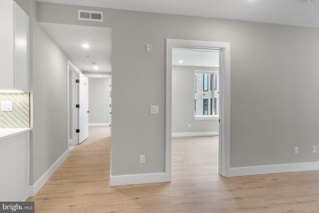 1144 Frankford Ave in Philadelphia, PA - Building Photo - Building Photo