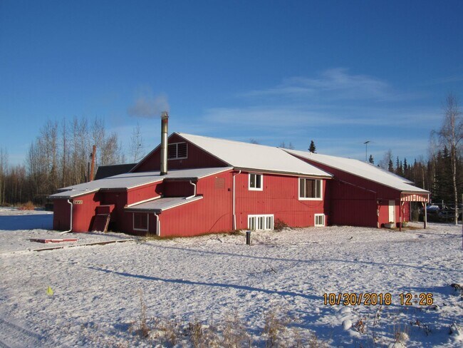 3442 Hurst Rd in North Pole, AK - Building Photo - Building Photo
