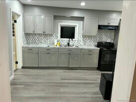 190 Howard Ave in Ansonia, CT - Building Photo