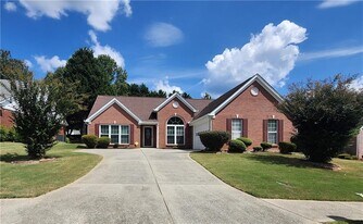 1052 Ludwick Way in Lawrenceville, GA - Building Photo