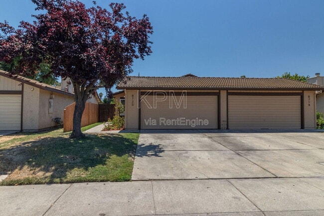 8720 Fox Creek Dr in Stockton, CA - Building Photo - Building Photo