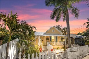 748 11th Ave N in St. Petersburg, FL - Building Photo