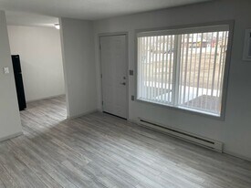 315 Chestnut St, Unit 10