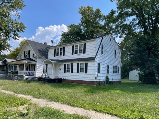 property at 1845 E N St