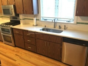 43 Glenmont Rd, Unit 2 in Boston, MA - Foto de edificio - Building Photo