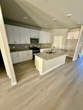 2288 Clf Spgs Dr in Heartland, TX - Building Photo - Building Photo