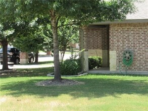 4411 Shady Elm Dr in Mansfield, TX - Building Photo - Building Photo