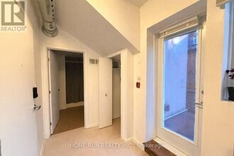 22 Perkins St in Ottawa, ON - Building Photo - Building Photo