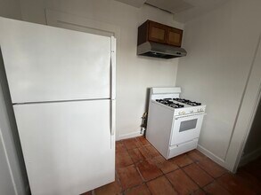 3172 Glenmanor Pl in Los Angeles, CA - Building Photo - Building Photo