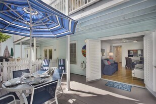 202 Southard St in Key West, FL - Building Photo