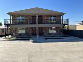 108 Arrowhead St in Fort Worth, TX - Building Photo