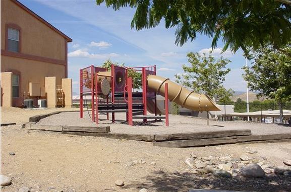 Verde Vista - Income Restricted in Cottonwood, AZ - Foto de edificio - Building Photo