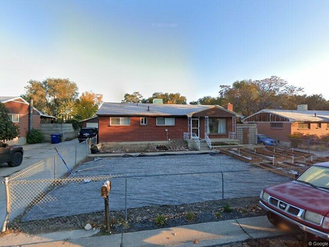 property at 5508 Maudine Ave