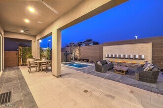 2542 Strathmill Ave in Henderson, NV - Building Photo - Building Photo