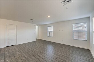 776 Fallen Phoenix St in Henderson, NV - Foto de edificio - Building Photo